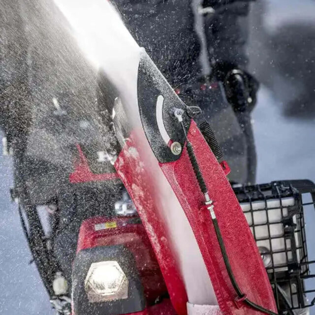 выброс снега Honda HSS1380 A ETD